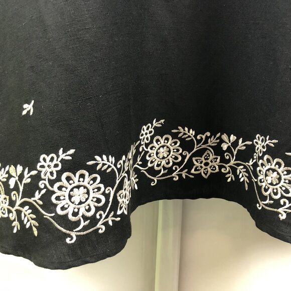 Paraphrase Dress Women 4 Black Floral Flare Dress Fully Lined Embroidered - Picture 9 of 12